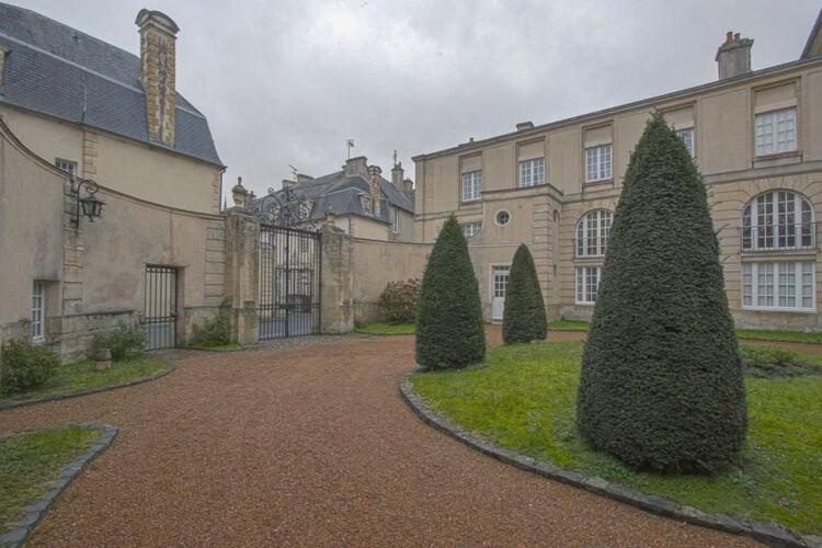 Heritage Apartment In Bayeux Near Museum Of Art Esterno foto
